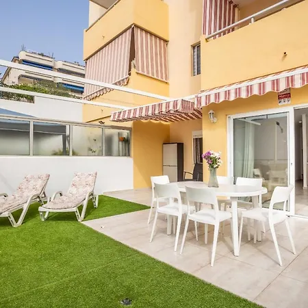 Family Near Ocean Cristianos Lovetenerife 아파트